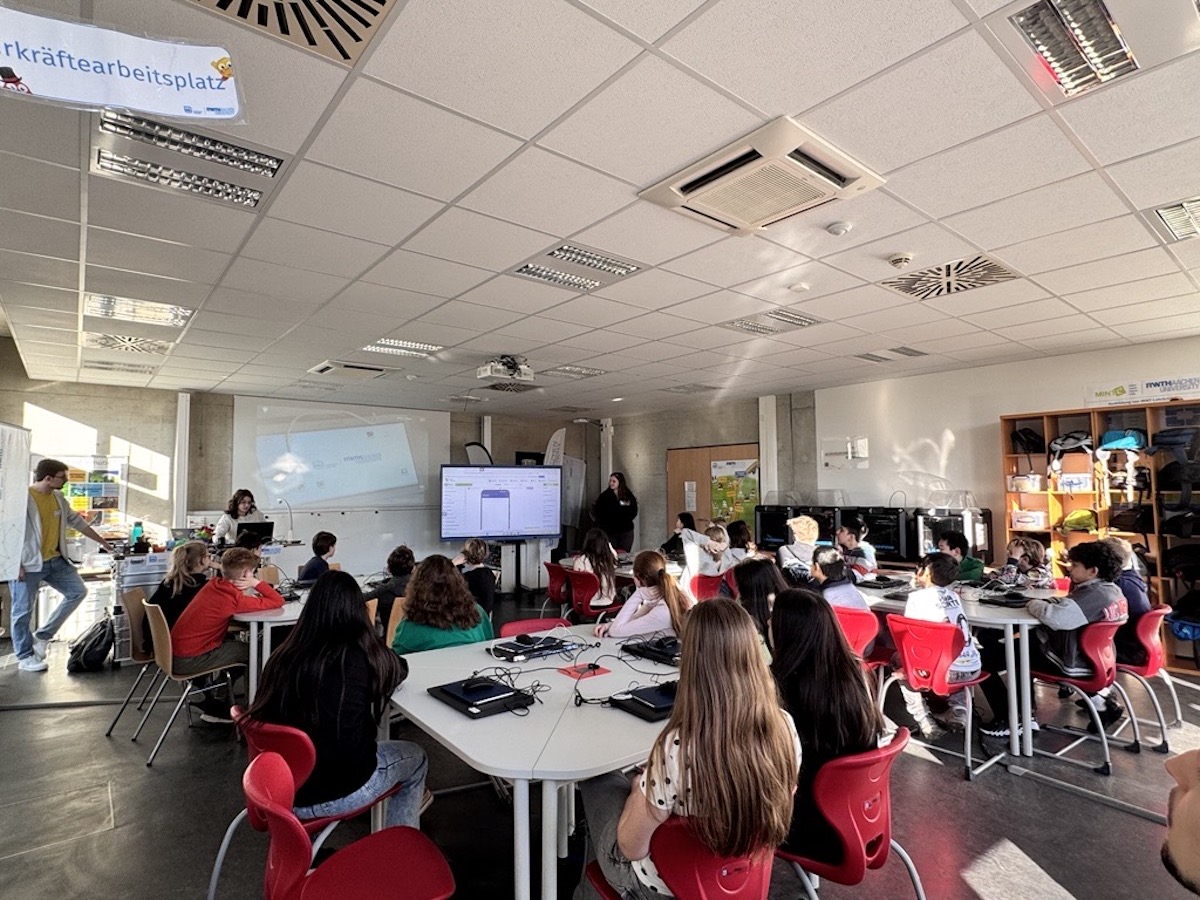 2026 03 Infosphere 1