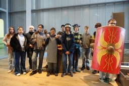 Bericht zur Sprachenexkursion der siebten Klassen zum LVR-Archäologischen Park Xanten am 09.10.2025